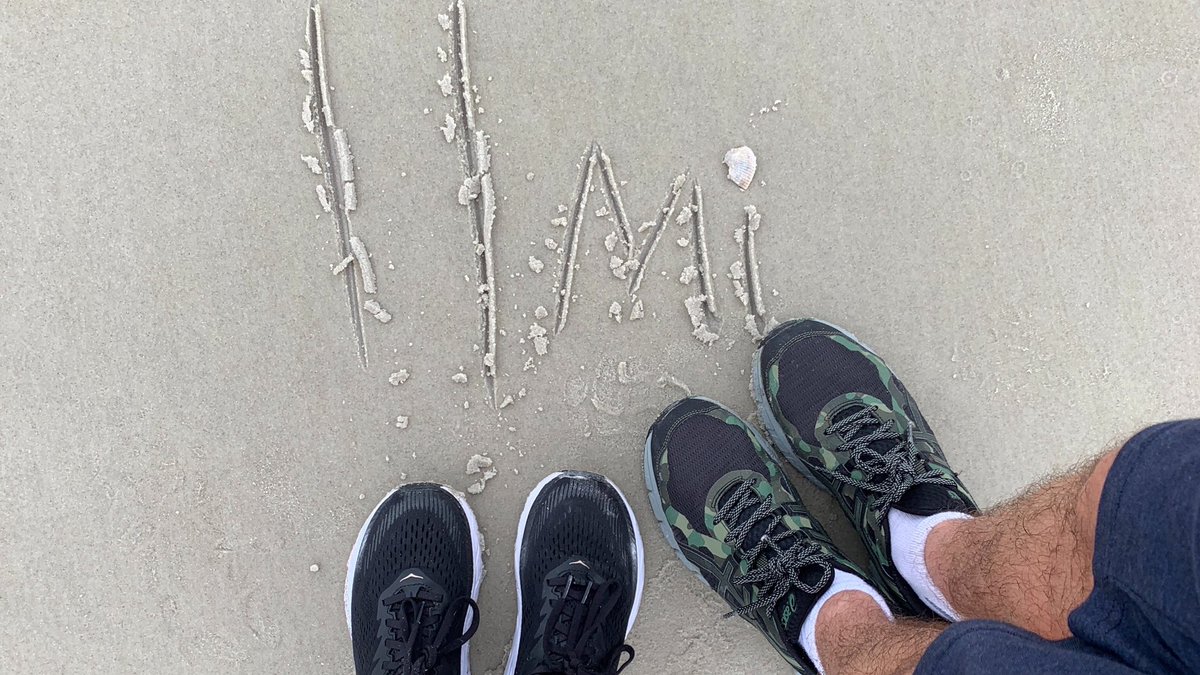 AmeliaBourdeau's tweet photo. 11 miles this afternoon...#runner #beachrunner https://t.co/fDlae8wNUh