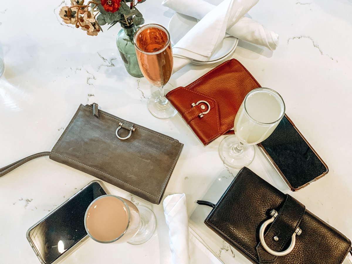 Going out with the girls tonight for #galentines? Don't forget your favorite wristlet! Don't have one? Go ahead, treat yourself. Today is YOUR day ♥️