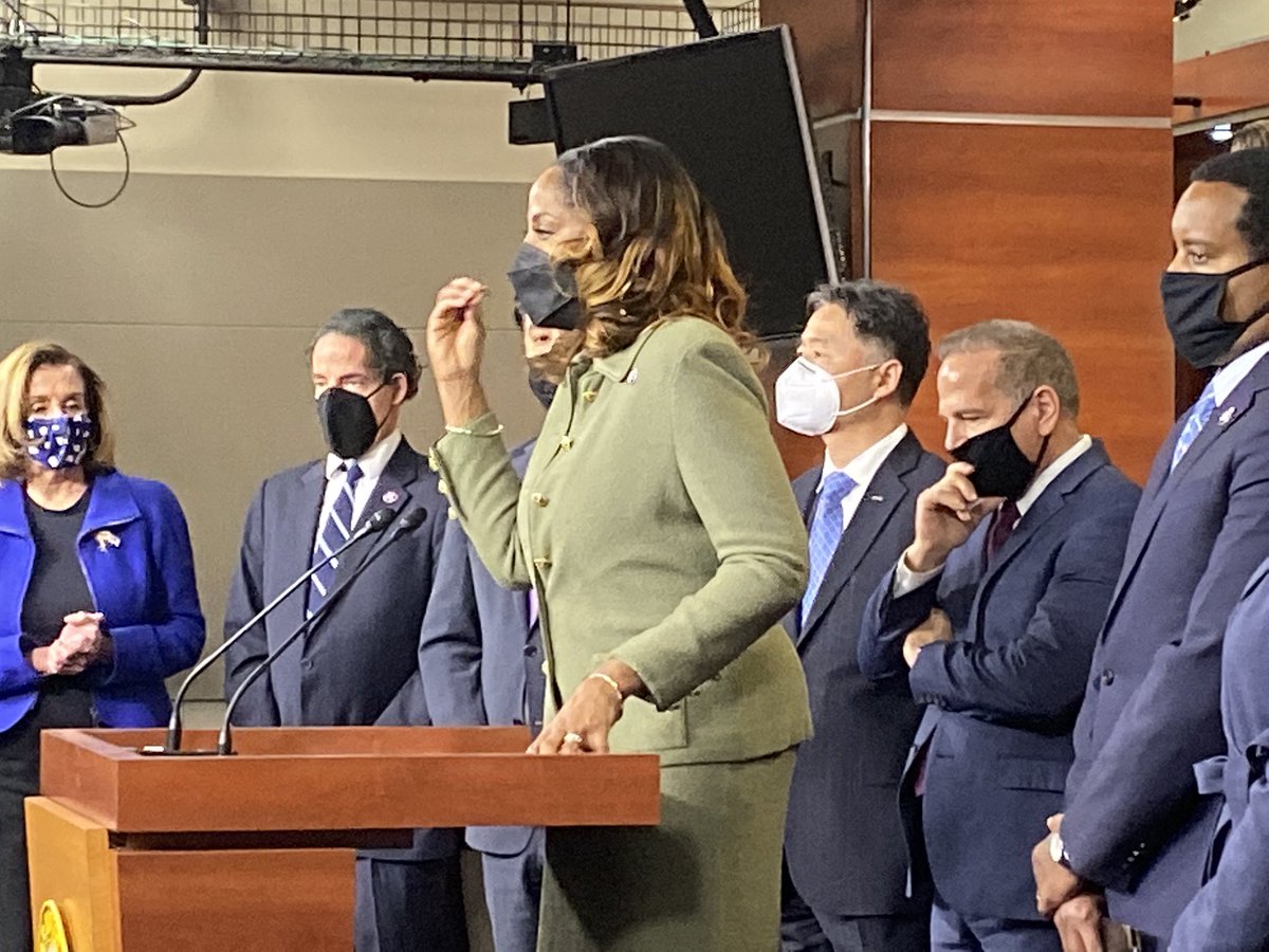 Rep. Stacey Plaskett tweet media