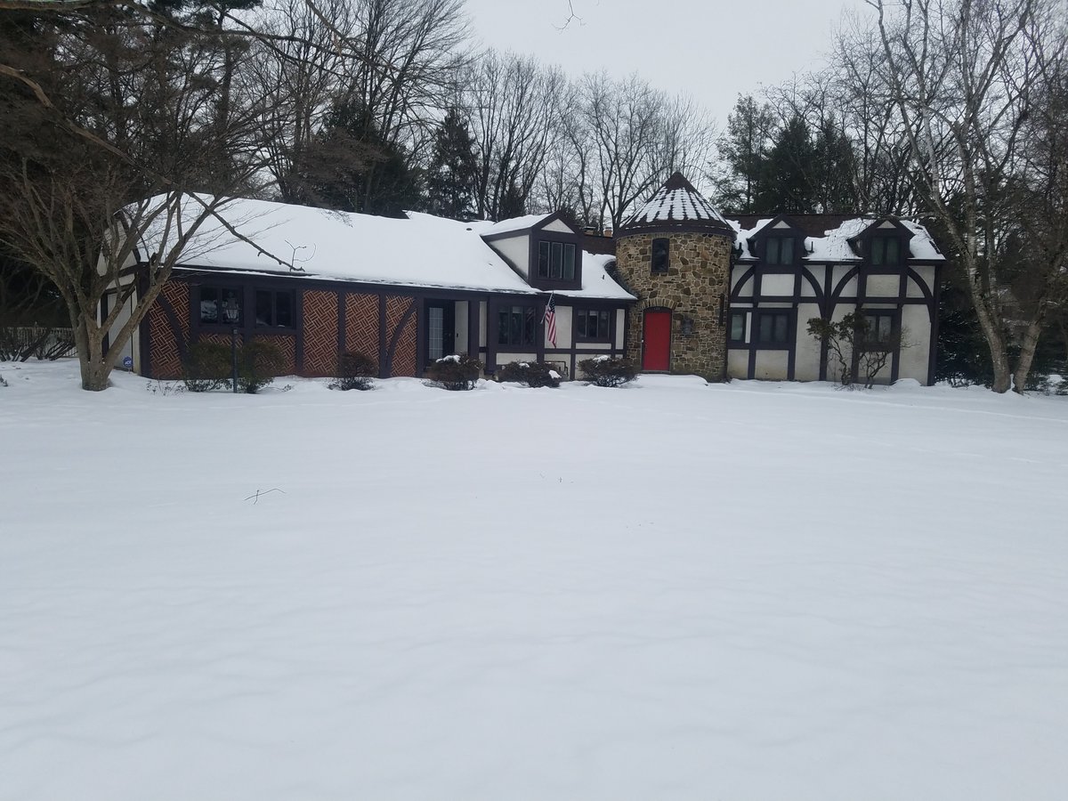 Buildings are pieces of art, where each generation gets to have their own take on what is beautiful. Cities are different collections of art that draw from experiences, materials, laws, geographies, people, economic swings, and more.My wife and explored Lancaster PA (a thread)