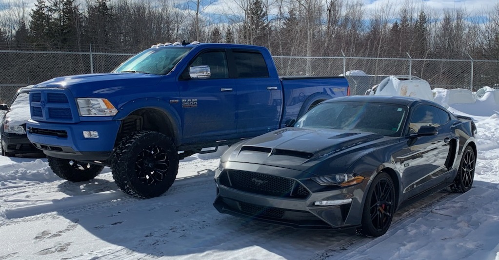 RCMPNB's tweet photo. Drugs, firearm, weapons and money seized; two arrested, Moncton and Upper Coverdale , https://t.co/KHigQj28am #Moncton #UpperCoverdale https://t.co/LosRb48hbM