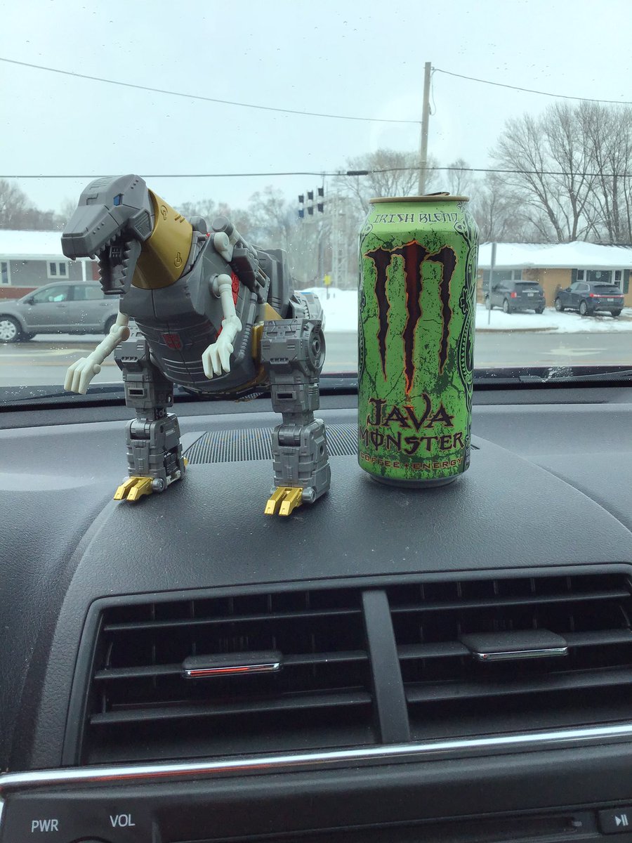 Ironhidensh's tweet image. I’ve been waiting literal decades for this Grimlock. #robotswithcoffee #deskbot #dashbot @RwCJesse @robotswcoffee