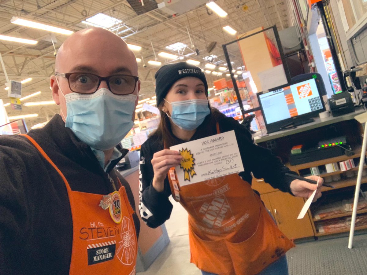 GandySteven's tweet photo. Outstanding job to Mike in TRC and Kaitlyn at the service desk, delivering TOP NOTCH service and getting that #definitelywill shout out on the VOC! So proud of you guys, let’s keep it going! #Team1528 #PMD 👊🏼💣💥 https://t.co/AsdmXRbLEq
