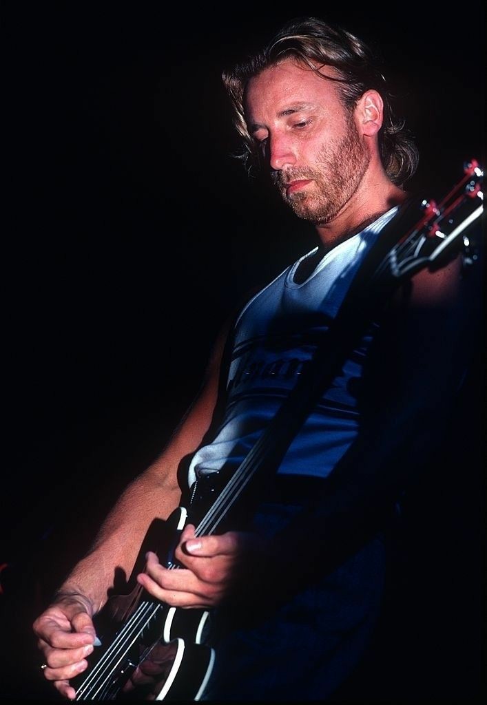 Happy birthday to peter hook aka. the man who made me look at bass playing from an entirely different perspective 