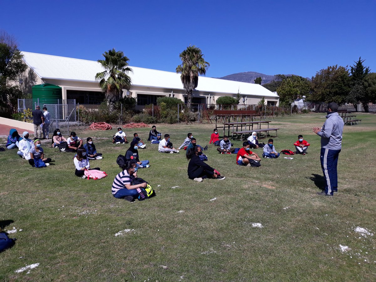 ZeidBaker's tweet photo. Sp Orientation week !!! Grade 8 to 12 meet their teachers (8 periods) and a refresher on all protocols this past week. Introductions done and dusted. Staggered Grade 8 PT Meeting today. All systems go ... hitting the term running. https://t.co/O5fStQtpZR