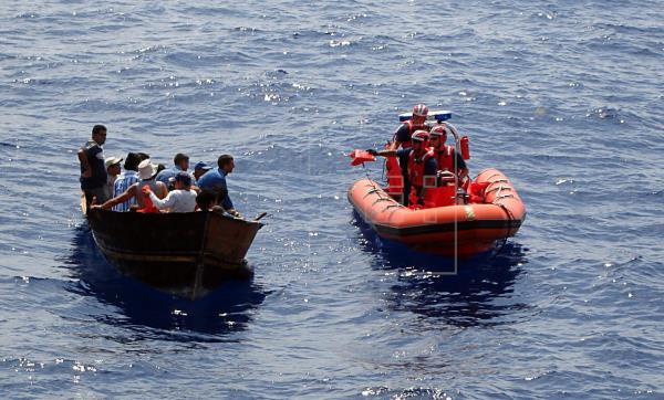 ArelyCala's tweet photo. Resuming consular services in Havana would be the right thing for those who have fulfilled a legal and organized emigration, Mr. President you are our hope, in your hands is the future of thousands of families.  NO MORE DEATHS #ReopenUSHavEmbassy #CFRP #ContinueCubanCFRP 
@POTUS https://t.co/LS5UYbY02S