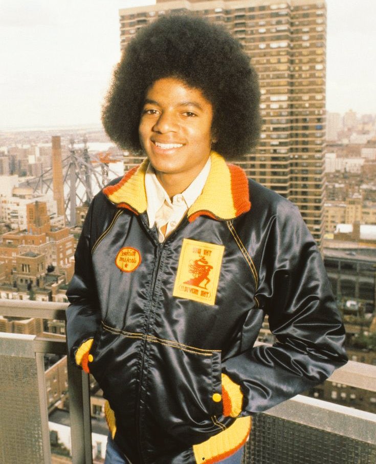mjjiconic's tweet photo. the light in my life 🤍🤍 https://t.co/H4QNhyAICj