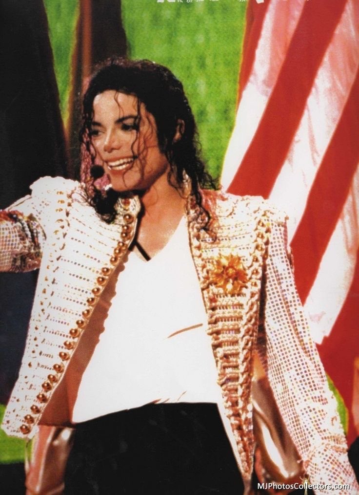 mjjiconic's tweet photo. the light in my life 🤍🤍 https://t.co/H4QNhyAICj