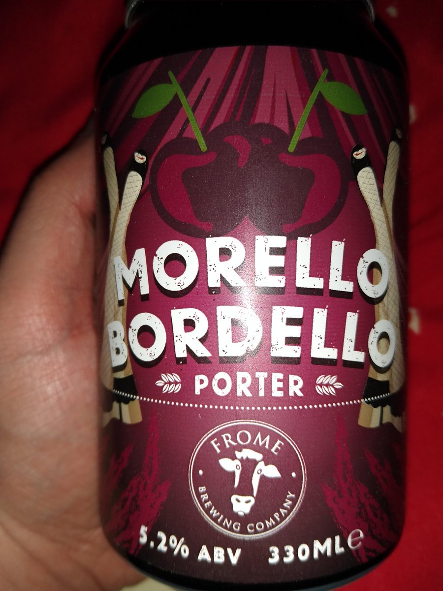First drink of the night .. @FromeBrewCo Morello Bordello porter from @TamworthBrewing today. It was supposed to be chocolate and cherry but I can say I am disappointed with it. Very slight chocolate taste and not even a hint of that distinctive cherry taste. Didn't enjoy it all