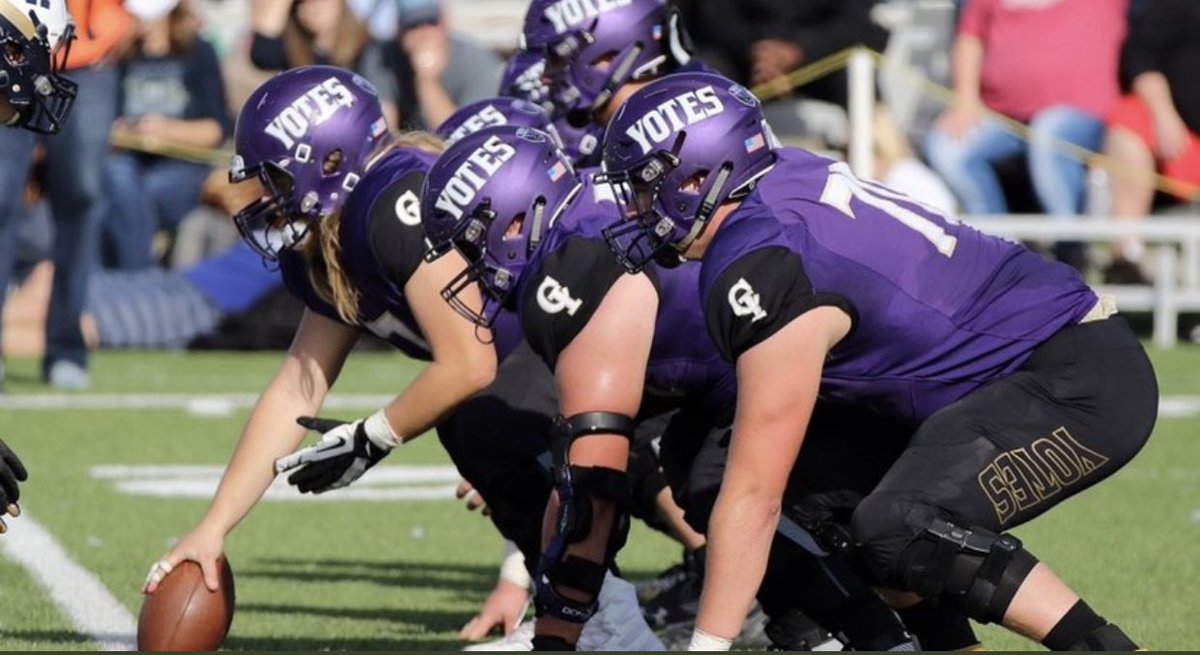 cousens_hunter's tweet photo. Excited to announce my commitment to The College of Idaho!! 🐺🟣@COI_CoachStew @YotesFootball #YoteSteel https://t.co/OE7nbvEzgs