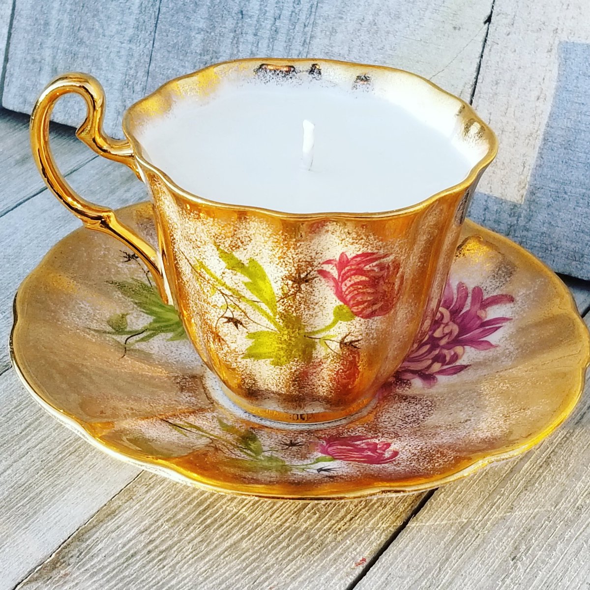 kaitlinscandles's tweet image. #Adderley tea cup &amp;amp; saucer Rose scented soy candle set 
1 available 
Etsy.com/shop/kaitlinsc… 

#etsy #sale #candles #rose #valentines #valentinesday2021 #teacup #love #limited #onlyone #shopsmall #SmallBusinessSaturday #SmallBusiness #etsyshop #uniquegifts #teaparty #madeinga