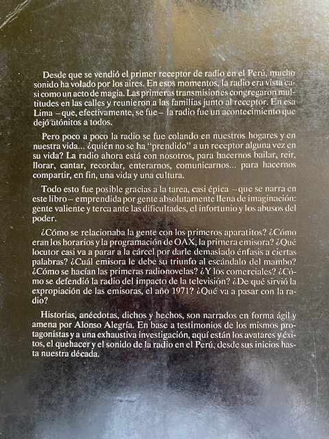 MediaLabUNMSM's tweet image. #diamundialradio #WorldRadioDay 
#Perú: primera emisora de #Radio nace en 1925, pero las pruebas ya habían comenzado en 1921 entre Masisea y Puerto Bermúdez en la #amazonia . Recomendamos algunos libros que te cuentan sobre el desarrollo de la radio peruana: OAX de Alonso Alegría