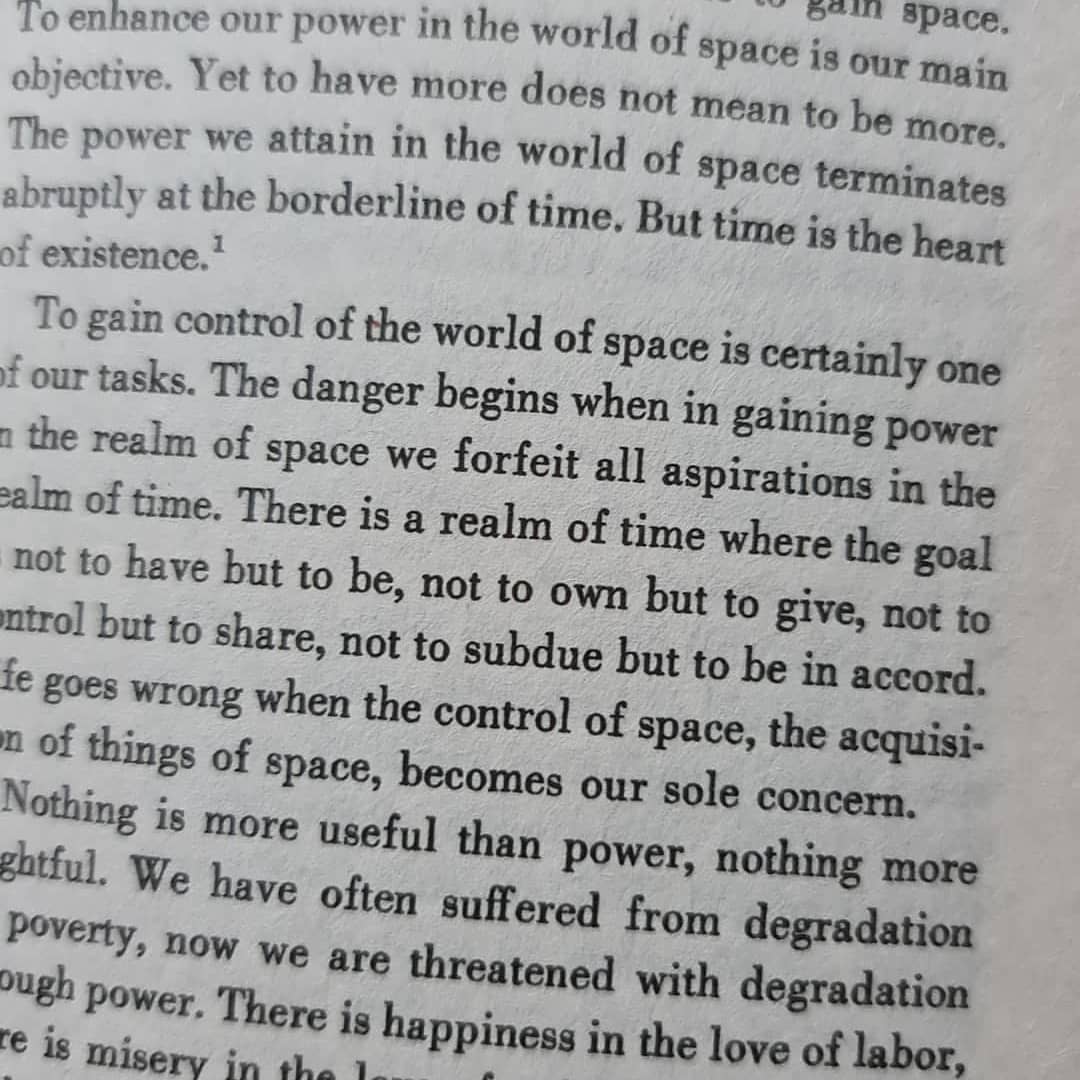 danielginerman's tweet photo. The sacred "Architecture of Time", for the man's life on earth to follow the Divine plan for good.
#heschel
#hassidic
#thedivine
#godincharge
#admor https://t.co/og3PQFwYM5