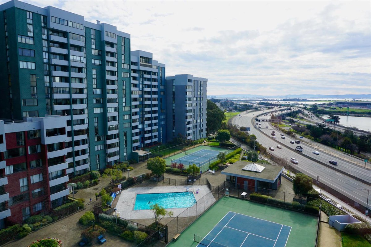 hoa_score's tweet photo. Updated HOA Scoreโข for Gateview in Albany. MLS 221001021 - 555 Pierce Street, Unit 904. See score details here: https://t.co/tJrjLGhk5v #HOAScore #Albany #Gateview https://t.co/SG1mqHP36D