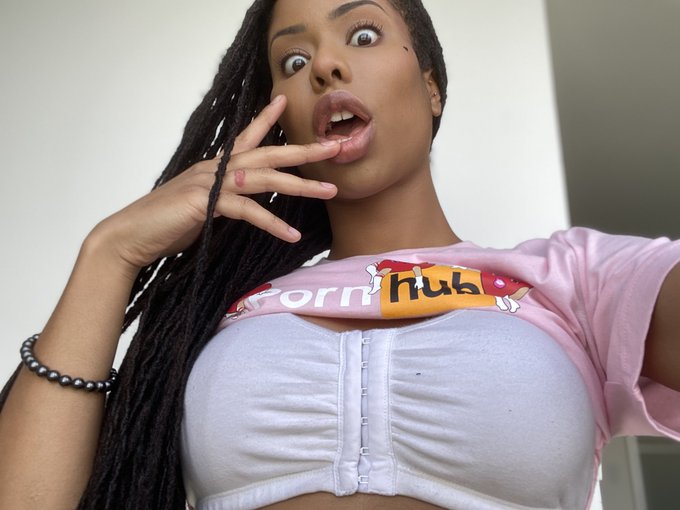 2 pic. I got a new shirt from https://t.co/CfMqFpykZt 💕 @Pornhub also sent me pasties, but I just got<a href="/tag/mvsales"class="tags"><span>#mvsales</span></a>