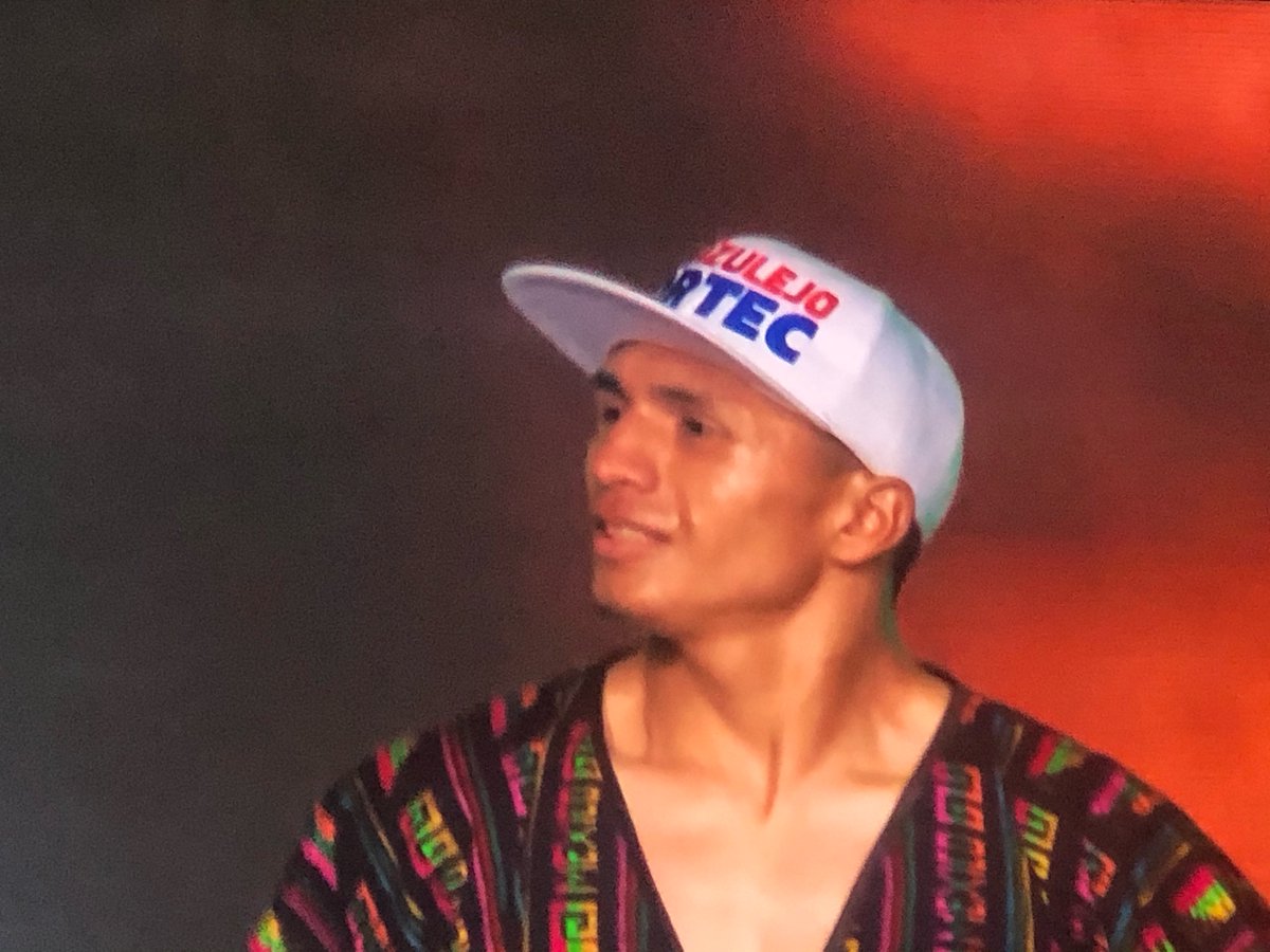 Thought he had a sports direct cap on then 😂😂😂 #WarringtonLara