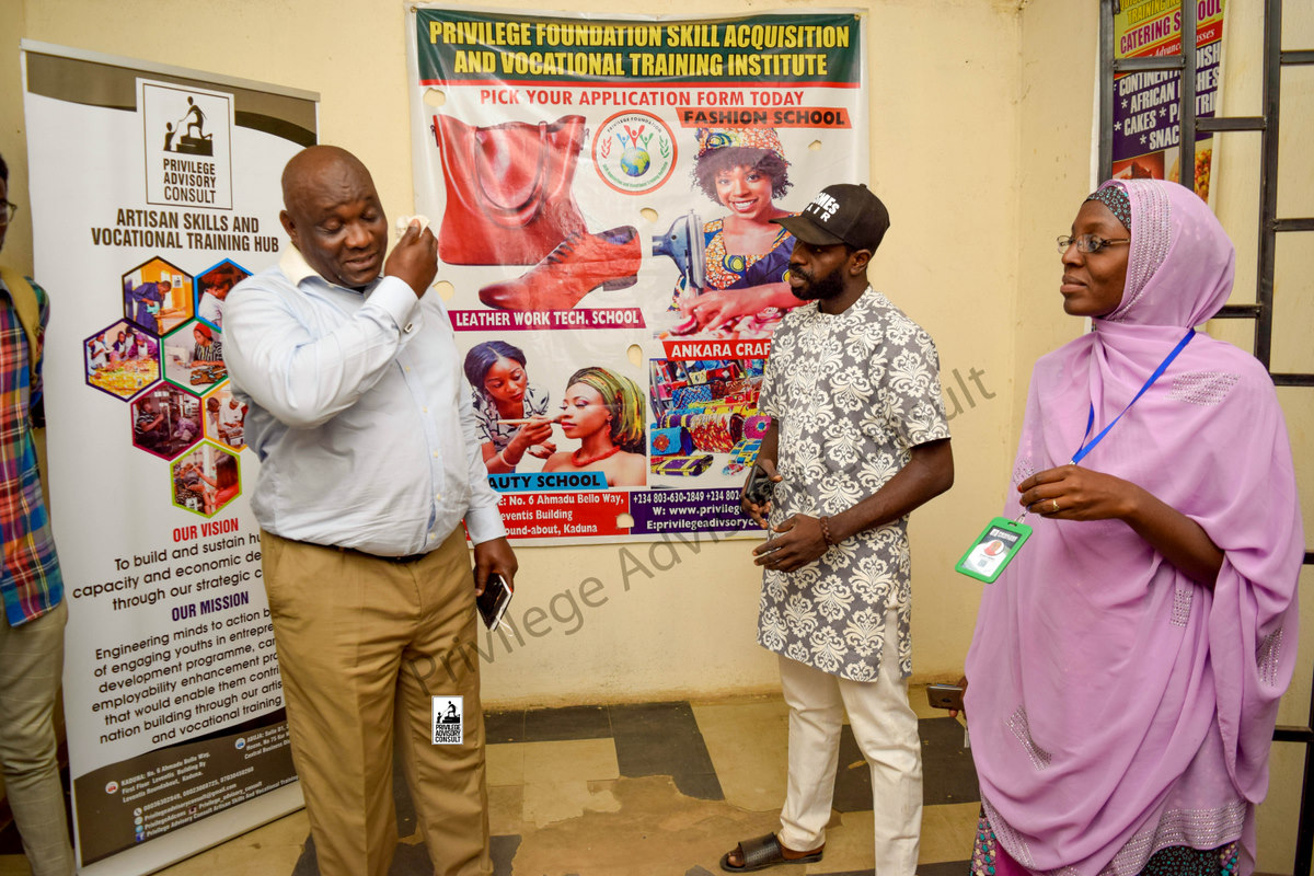 privilegeAdCons's tweet photo. Our Team Lead, Amb. Bashir Babatunde Abdulganiyi hosted the Director of Training  and other Visiting delegates  of Industrial Training Fund ( ITF)  at our training hub. https://t.co/yJXWGytm5o