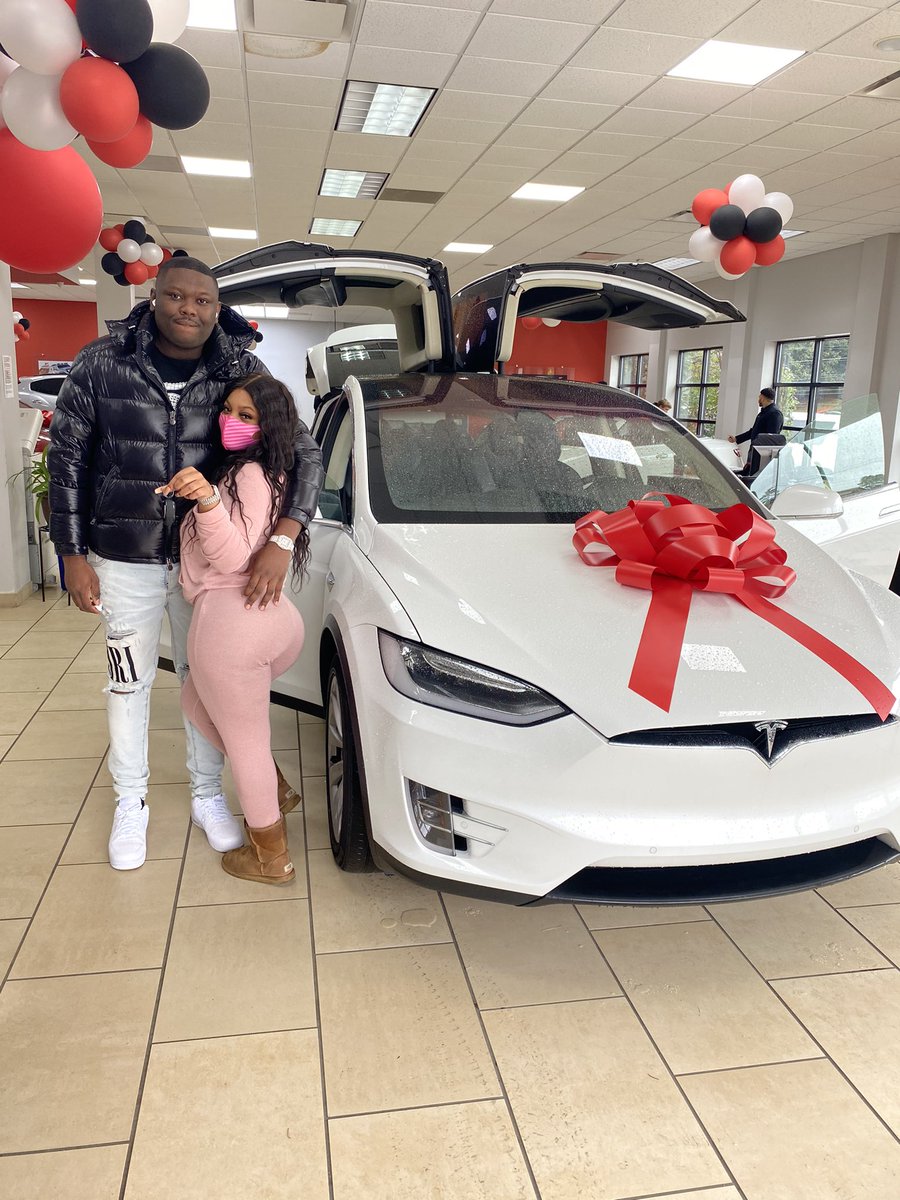 BEST VALENTINE EVER!!! 😍😍 thank you baby!!! #TelsaModelX