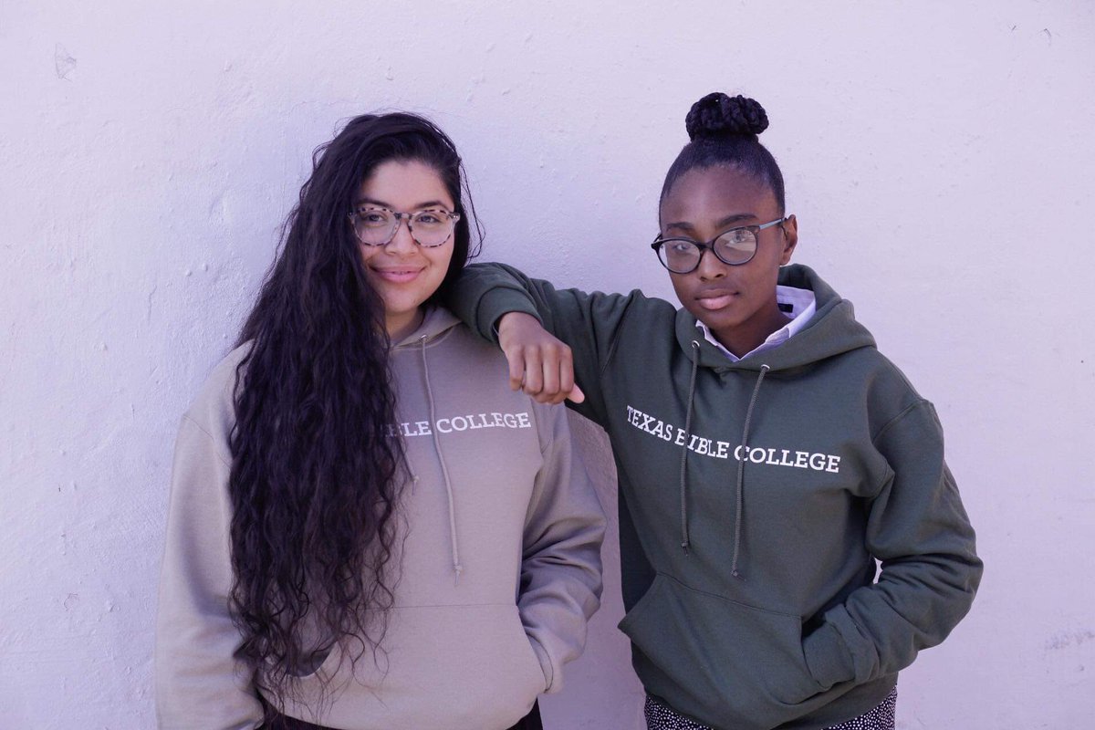 TXBibleCollege's tweet photo. BRRRR!! It’s getting COLD here in Lufkin! We pray you all stay safe + warm in this wintry weekend. ❄️
-
-
What’s the weather like where you’re at? ⬇️ #tbcnow #upci https://t.co/BUXfYXYwdE