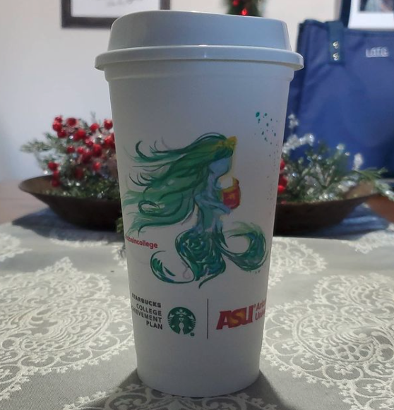 asuonline's tweet photo. Hey SCAP scholars, how are you liking your new mug? We love seeing all your happy faces. When ASU Online and Starbucks come together, great swag is made.
#tobeapartner #tobeascholar #tobeastudent @starbucks #onlinelearning #ASUOnline #SunDevils #onlinestudent #ArizonaState https://t.co/UfQmcX5TNe