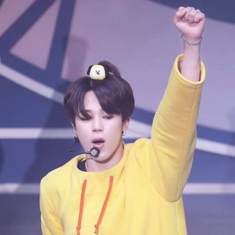 Jimin; Rawr *please act scared*
