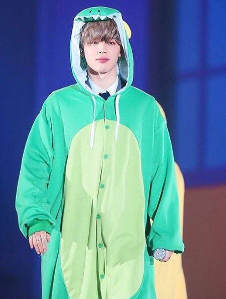 Jimin; Rawr *please act scared*