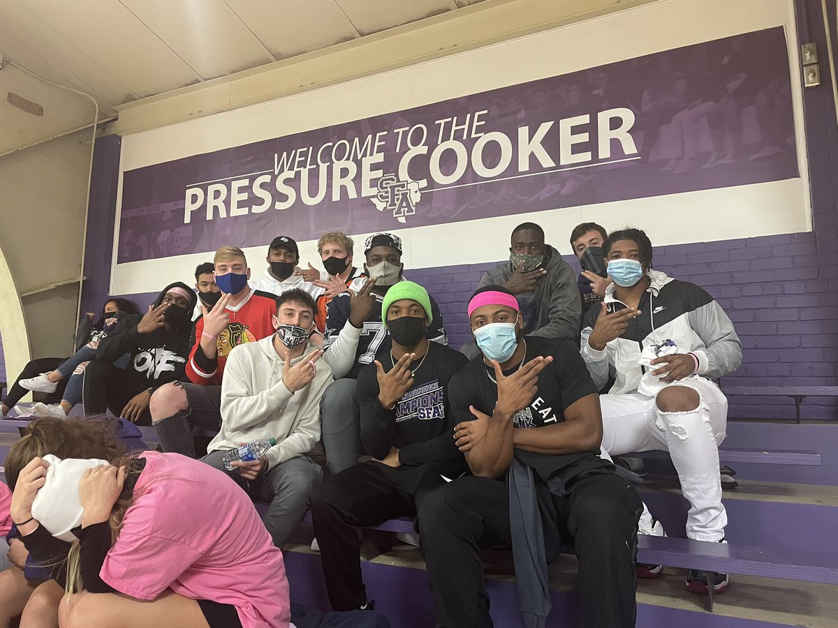 gavinroland13's tweet photo. The sign says it all. @SFA_Volleyball
#AppliedPressure #theaXegames #AxeEm https://t.co/UW2y5o8frp