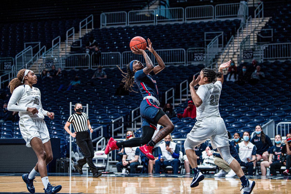 StJohnsWBB's tweet photo. Defense drives #SJUWBB past Butler, 47-35, on Saturday afternoon at Hinkle Fieldhouse‼️

📰| https://t.co/qyValuv2Py

#WeAreNewYorksTeam 🗽 https://t.co/tfQck8ThAt