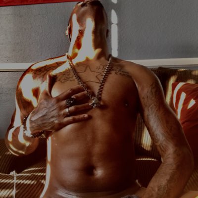 #NewProfilePic https://t.co/UnPY0cYdy1<a href="/tag/newprofilepic"class="tags">#NewProfilePic</a>