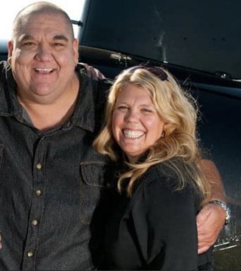 And then  @halanderson came into my life. My brand of weird scratched his funny bone.He gave me a voice. My real voice. The way he handles interviews, the tough ones, is pure art. To be strong, vulnerable, to really listen and quick. He taught me it all. #WorldRadioDay