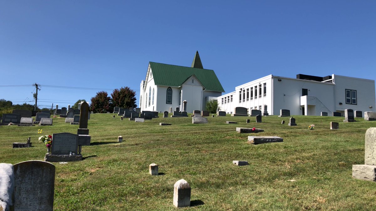 CRidgeFilms's tweet image. Greenville United Methodist Church Cemetery is a beautiful graveyard in Greenville, Augusta County, Virginia with graves from the 1800s to the present. Video visit: youtu.be/EXn-hJqwkYo