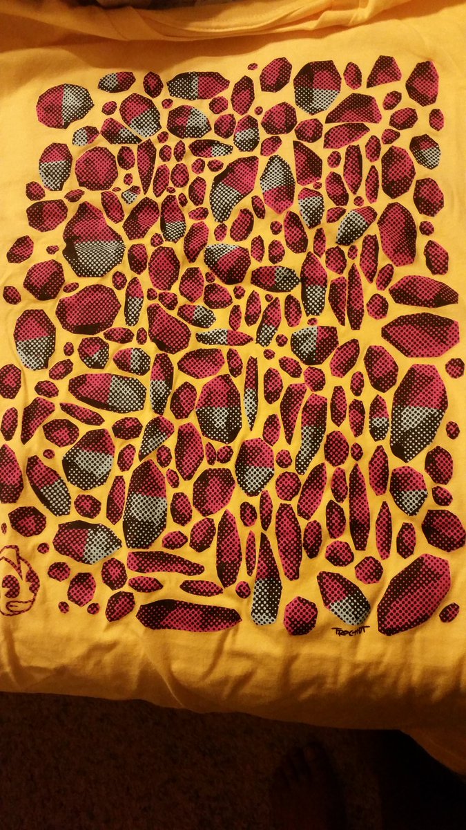 rice4492's tweet photo. Great tees by Alex Trochut " more is more " https://t.co/wo7wUdtij9