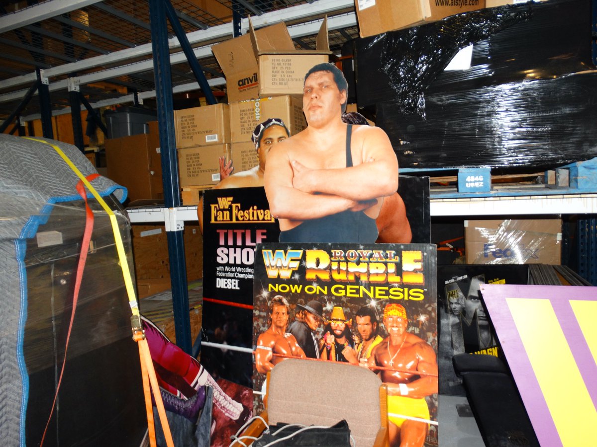 WWE Warehouse Pics (@thewarehouse860) on Twitter photo 
