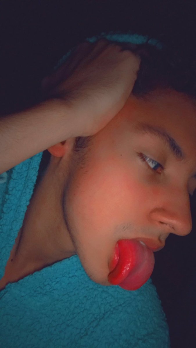 fiendamned_'s tweet photo. Imma flop but yeah https://t.co/1RJWqdaG86