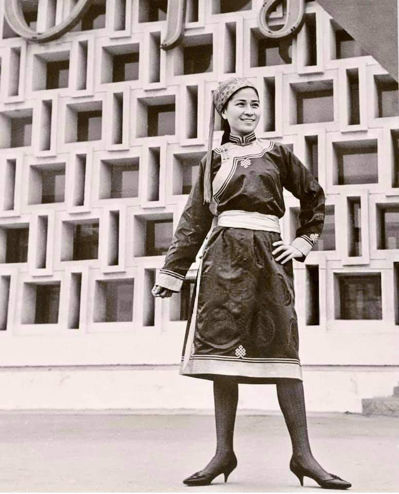 Ч. Цэнд
Монголын анхны моделиудын нэг 
1969 он😍