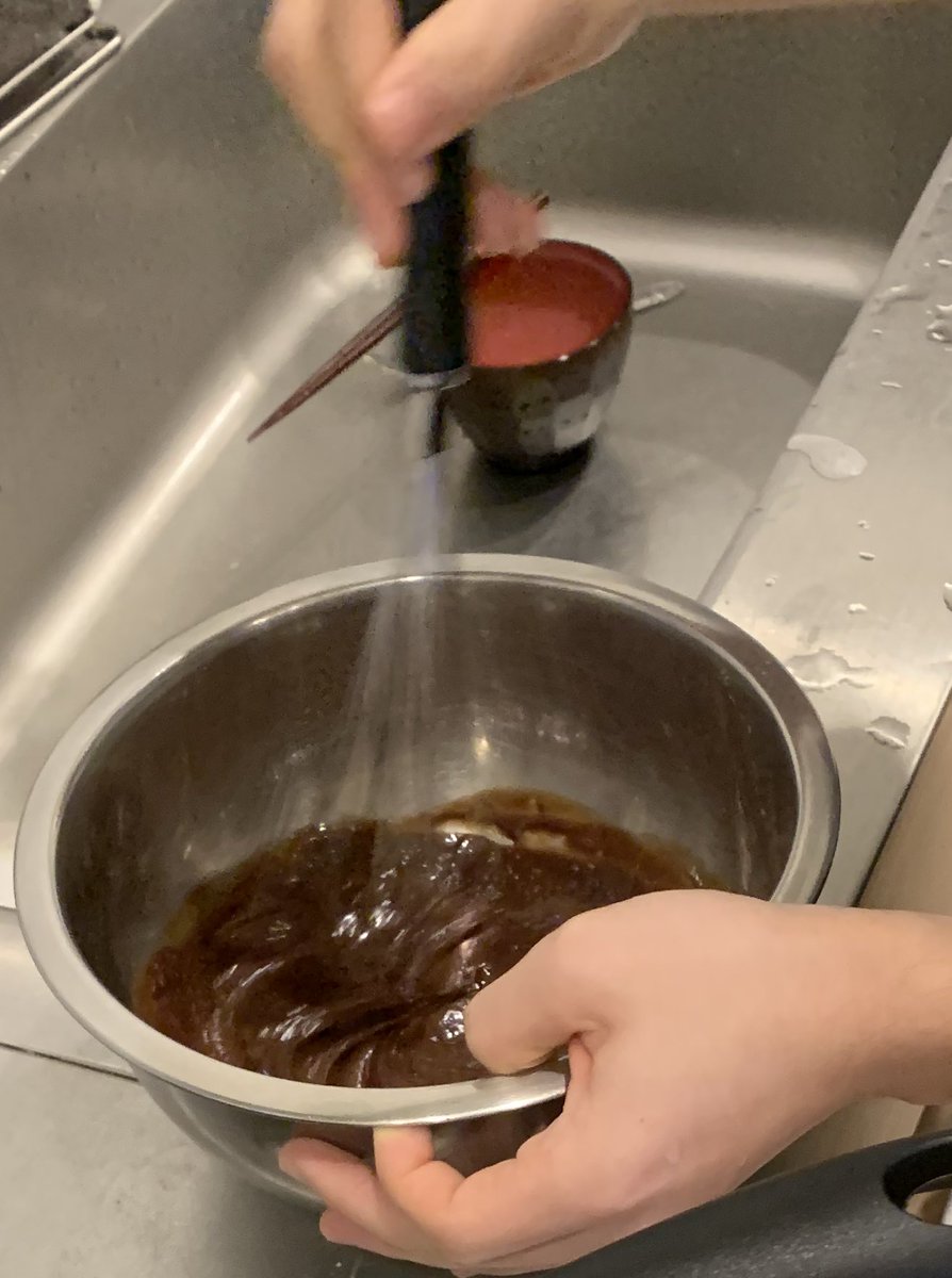 バレンタインに チョコあげる と言われ喜んだのに まさかの事態に陥った男性を見守る 泣きたいだけ泣いてもいい 似た経験のある人も Togetter バレンタインに チョコあげる と言われ喜んだのに まさかの事態に陥った男性を見守る 泣きたいだけ泣いてもいい 似た経験のある人も Togetter