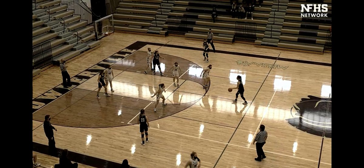 The Ladies got a win on the road against Fowlerville  today 57-43. A big second quarter opened up the lead and the Lady Hornets cruised the rest of the way. 

Monday night we’ll travel to Linden for a 7:00pm tipoff. JV starts at 5:30pm 

🏀3-0🏀
