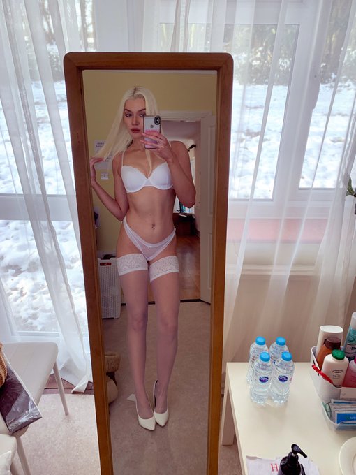 Fun shoot yesterday for @OnlyAllSites #stockingsnylons #nylons #holdups https://t.co/ICcT6Nve5r<a class="tags" href="/tag/onlyallsites">@onlyallsites</a><a href="/tag/stockingsnylons"class="tags">#stockingsnylons</a><a href="/tag/nylons"class="tags"><span>#nylons</span></a><a href="/tag/holdups"class="tags"><span>#holdups</span></a>