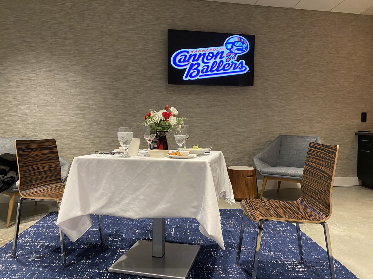 Daniel Victor tweet media