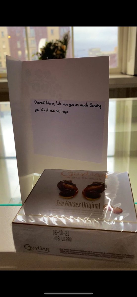 Got a surprise delivery today 🥺🥺 
I really have the best pals in the world  <a href="/savanabsmyth/">Savana B Smyth</a> <a href="/SeanOgCairns/">Seán Óg</a> ❤️❤️