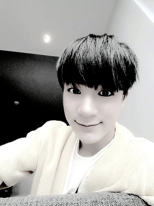 onedream_twt's tweet photo. ·ㅤ❏ : 🍫 𓂅 𝒐𝕟𝕖 ゐ/. drᥱᥲm 𓂃 〄 𝐭𝐡𝐞 𝐟𝐢𝐫𝐬𝐭 ( 𝘀. ) 𓈀 n:𝗲𝘄 ˖ ᥙρdᥲtᥱ ː
#EXOLUTIONCB * #JustHitTheLotto
Kayle lindo se fue a apoyar a estos reyes en su tan esperado comeback con Lotto. Les deseamos lo mejor y suerte. https://t.co/5AtDXb58q2