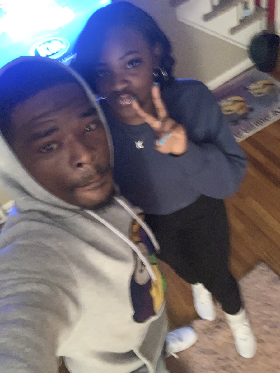 juiceman1300's tweet photo. Blurry but u get the pic💖🤞🏾#4EvaStr8 https://t.co/qkQMUbwUDk