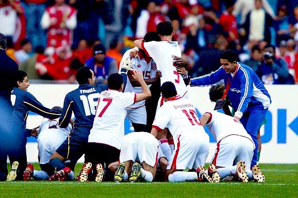 EttachkilaTN's tweet image. 🇹🇳🏆 Il y’a 17 ans jour pour jour, le 14 février 2004, la Tunisie battait le Maroc au stade de Rades (2-1) pour remporter son seul et unique trophée continental ...