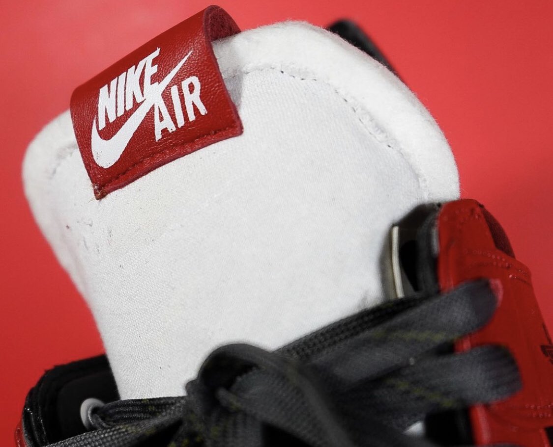 Annual reminder that <a href="/JustDishin/">DISHIN®</a> is changing the game. 

Them and my boy Dakota (KotaCustoms on IG) have been working for months on putting together these custom Jordan 1 Chicago skates. 

They came out absolutely INSANE 🔥