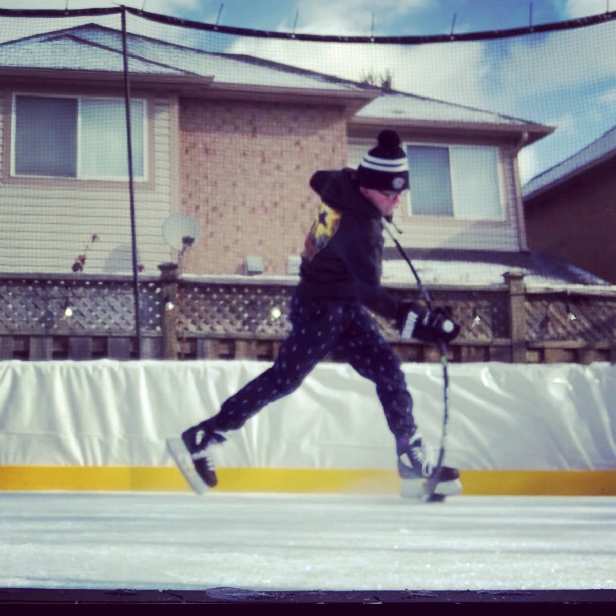 #iplayintheG #hockeyday #flex 💪🏻<a href="/GTHLHockey/">GTHL Hockey</a>