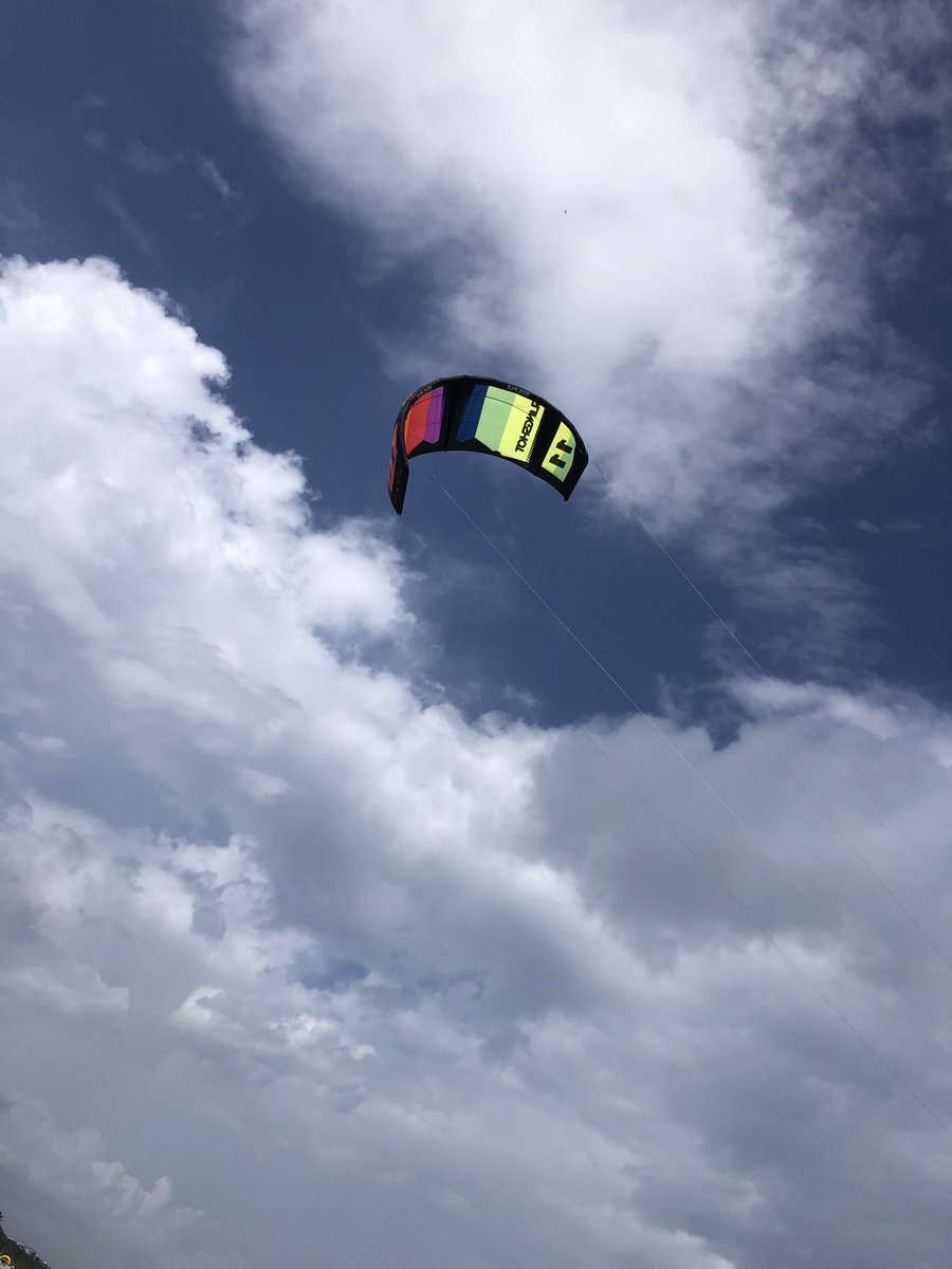 fltrvlr68's tweet photo. A bit windy at the beach today.  The kite surfers loved it! @SteveWeagleWPTV @weatherchannel @joeyb_666 https://t.co/pajmQy1bZR