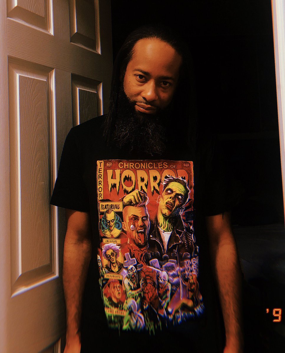 Ant_LostNHorror's tweet image. New shirt from #TerrorThreads
#HorrorCommunity 
#HorrorTees 
#LostintheHorrorSection