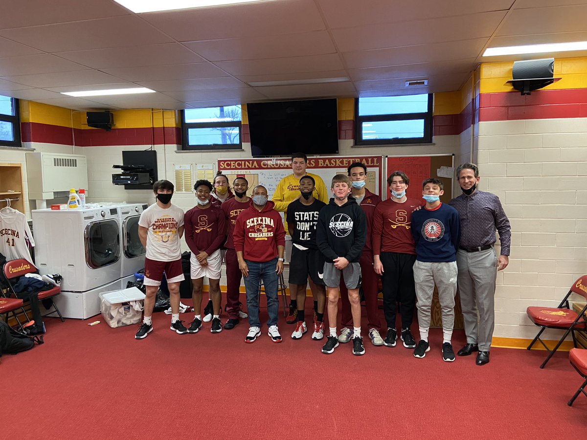 Huge thanks to <a href="/Twofivewinston/">Donald Winston</a> for investing in our guys tonight.  He shared his story about being an Eastside kid who attended Scecina Memorial and then on to Purdue and now leading in the business world.  His focus was to play for your brother and great things happen.