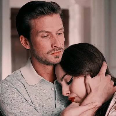 LizGillesLover's tweet photo. Happy valentine's day everyone I hope you're doing great and stay healthy.

- Ps: it's already valentine's Day here in Philippines 🇵🇭 - 

#FallonCarrington #LiamRidley #MichaelCulhane #JeffColby #Falliam #Falhane #Jallon

@LizGillies @cw_dynasty https://t.co/iSPmHXDQaU
