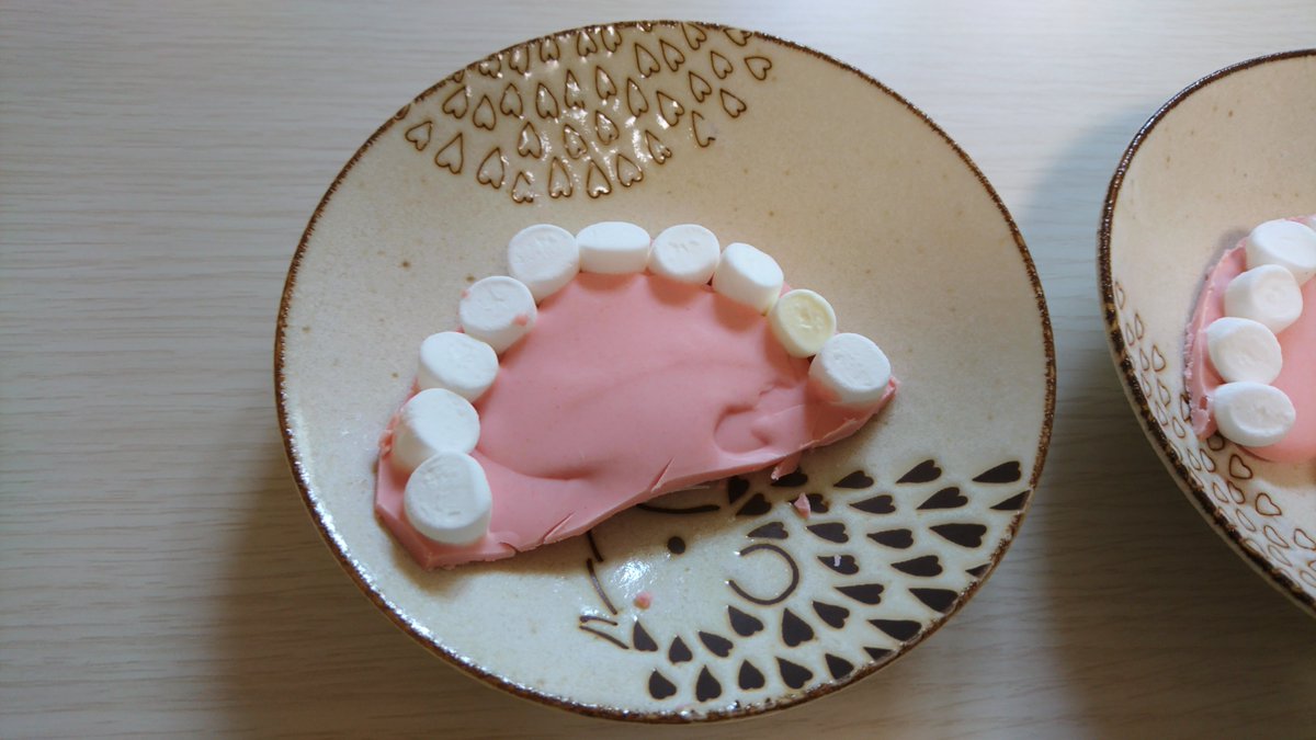 はなこふ 入れ歯チョコ作った マシュマロとイチゴチョコで簡単